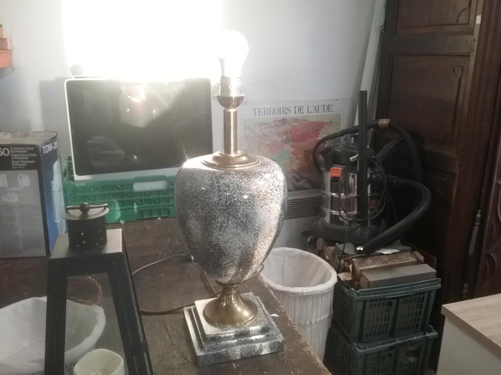 PIED DE LAMPE "PIERRE"