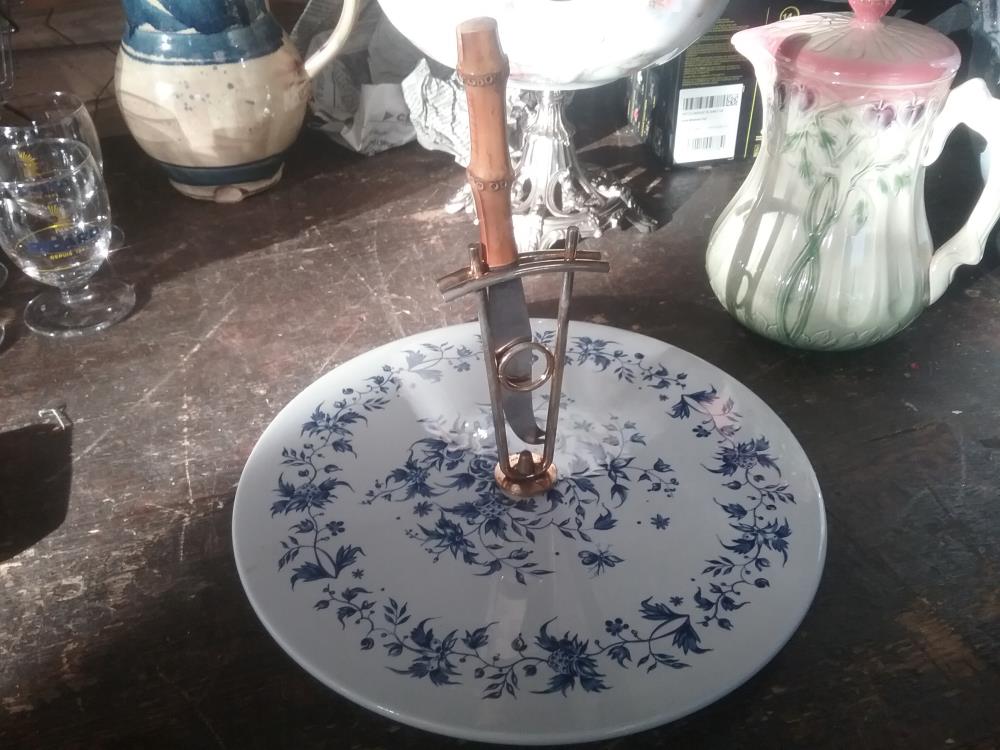 PLATEAU FROMAGE ET COUTEAU 