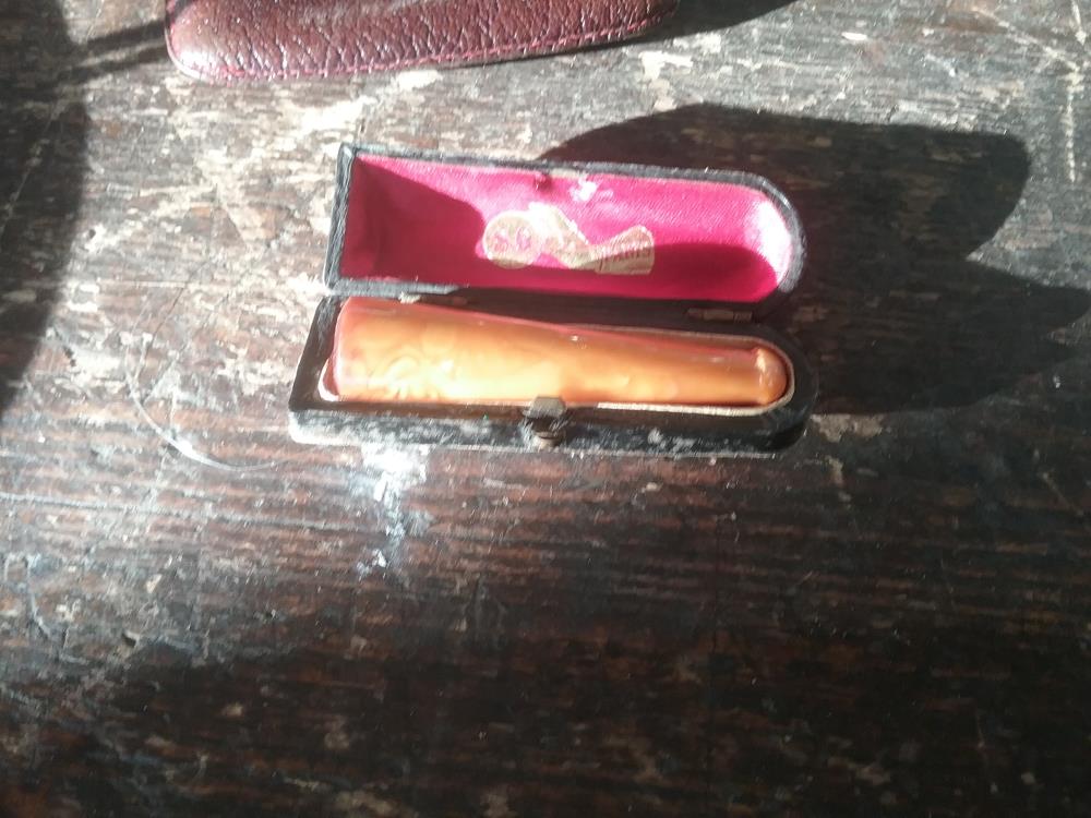 FUME CIGARETTE ANCIEN