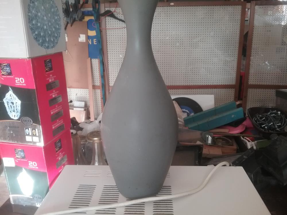VASE GRIS