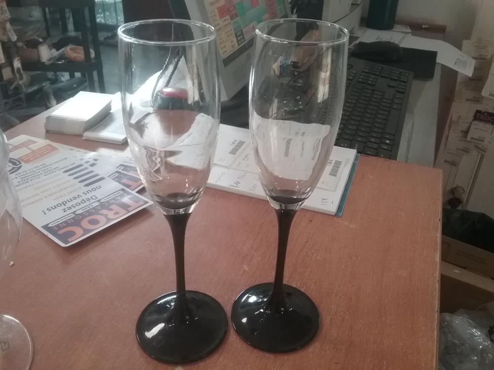 9 COUPES A CHAMPAGNES