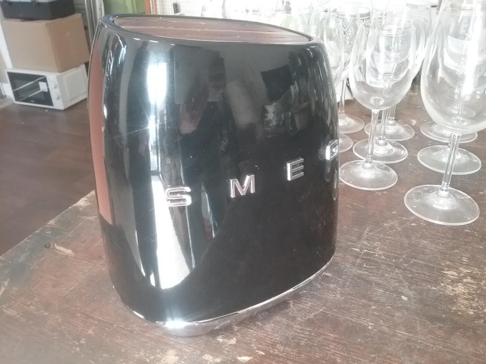 PORTE COUTEAUX SMEG