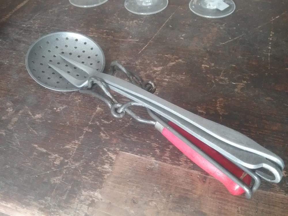 3 USTENSILES CUISINE ANCIENS