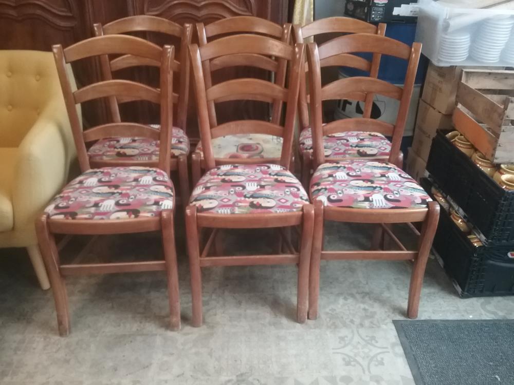 6 CHAISES RESTAUREES 