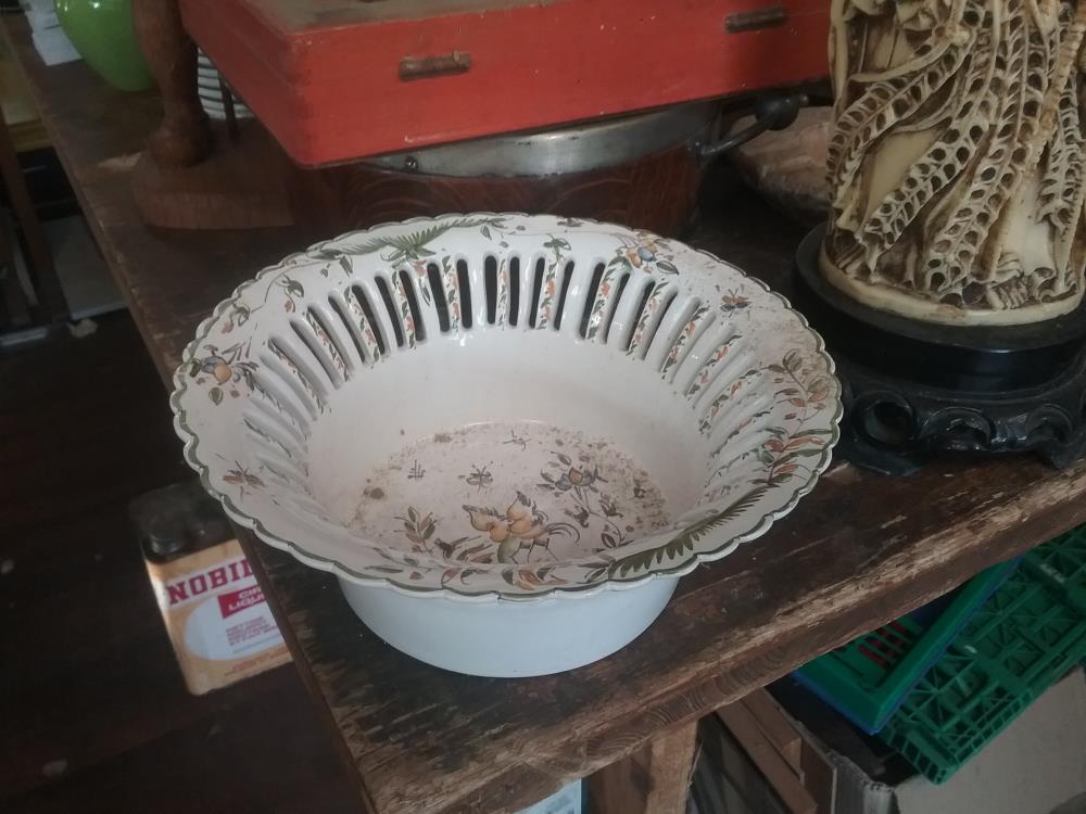 PANIER COUPE MOUSTIER