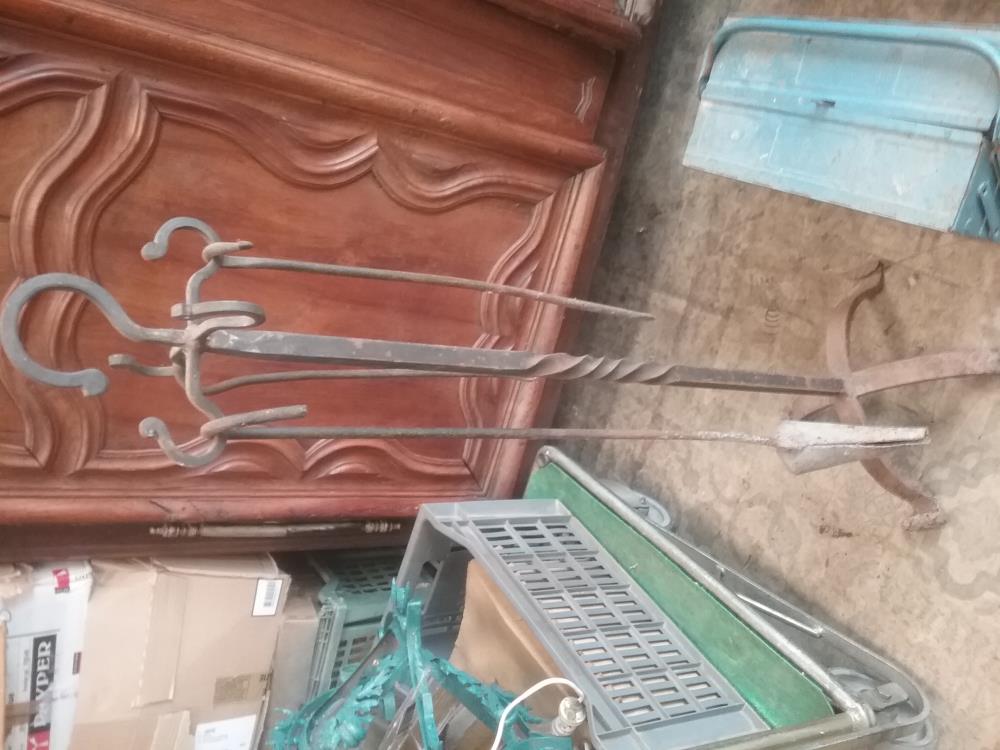 SERVITEUR DE CHEMINEE