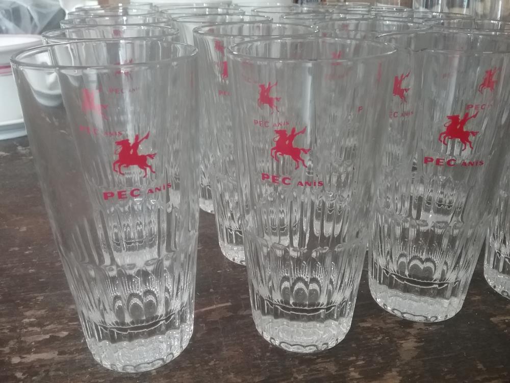 VERRE PEC ANIS ANCIENS