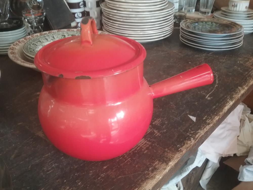 FAITOUT ORANGE COUVERCLE