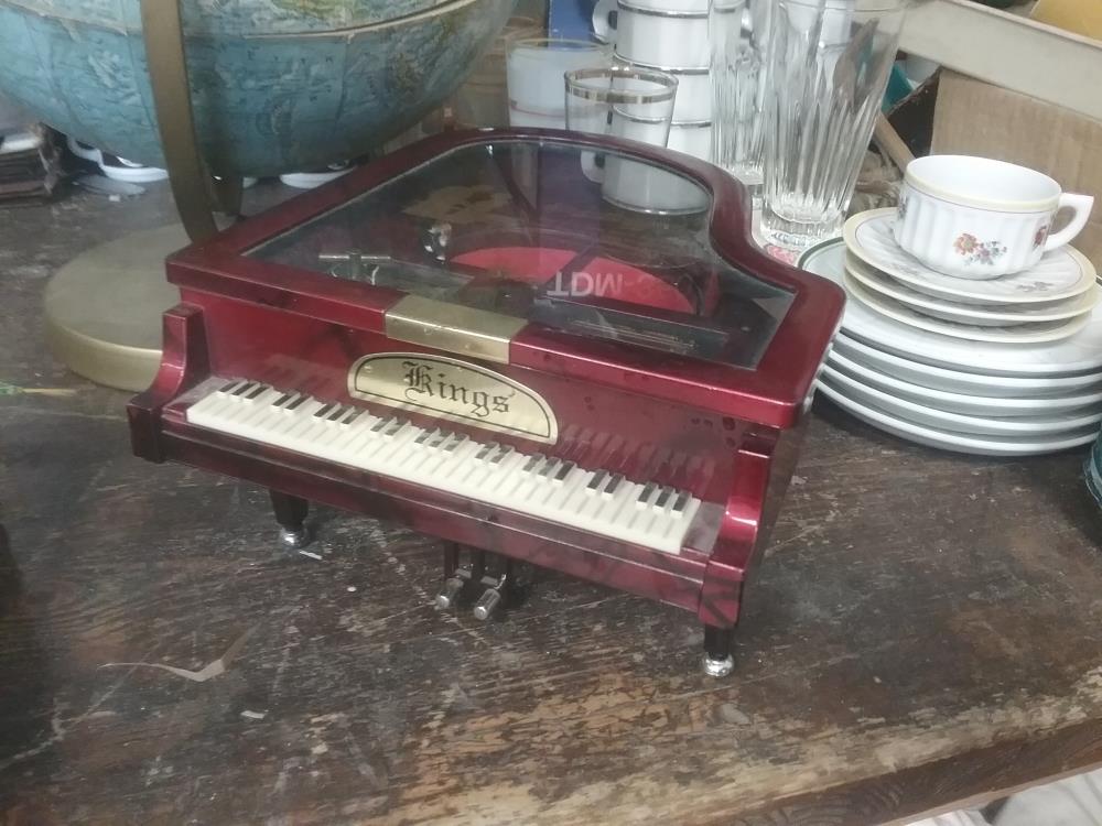 BOITE A MUSIQUE PIANO