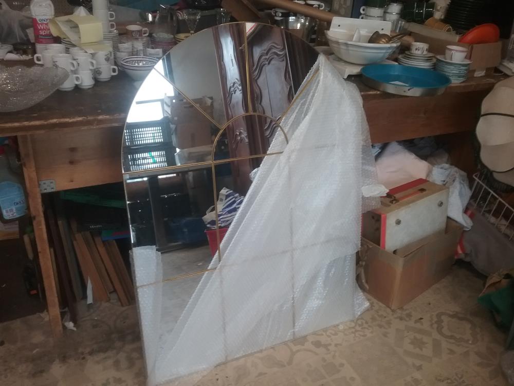 MIROIR FENETRE DORE