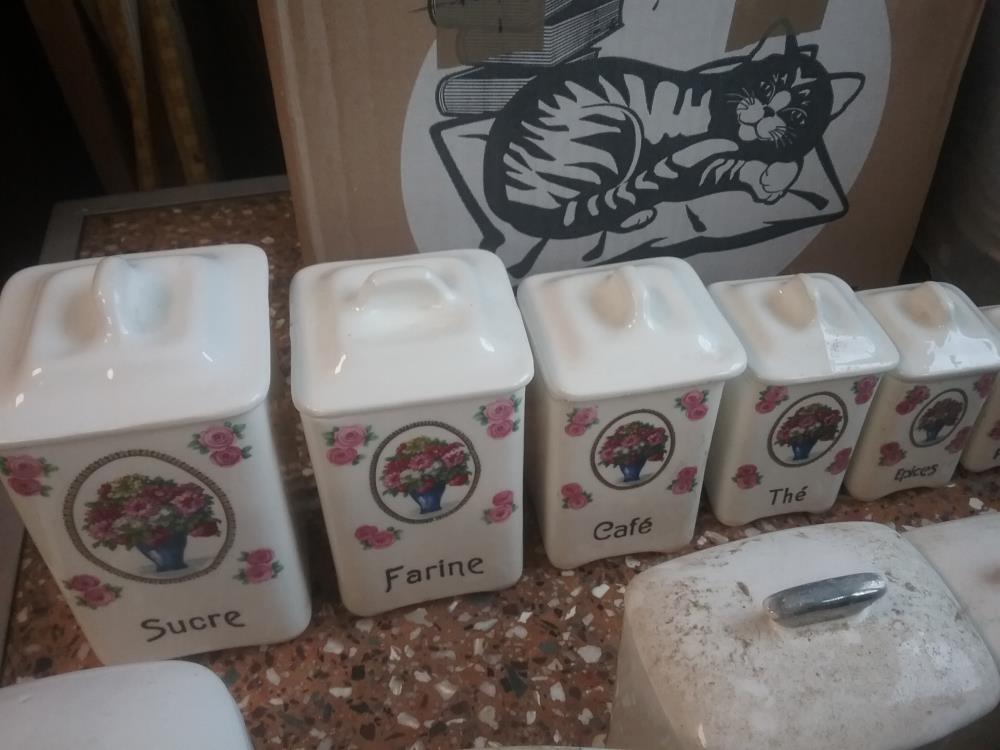 SERIE DE 6 POTS TCHEQUE