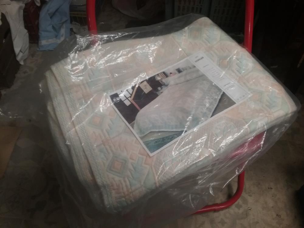 DESSUS DE LIT ANCIEN 220X260