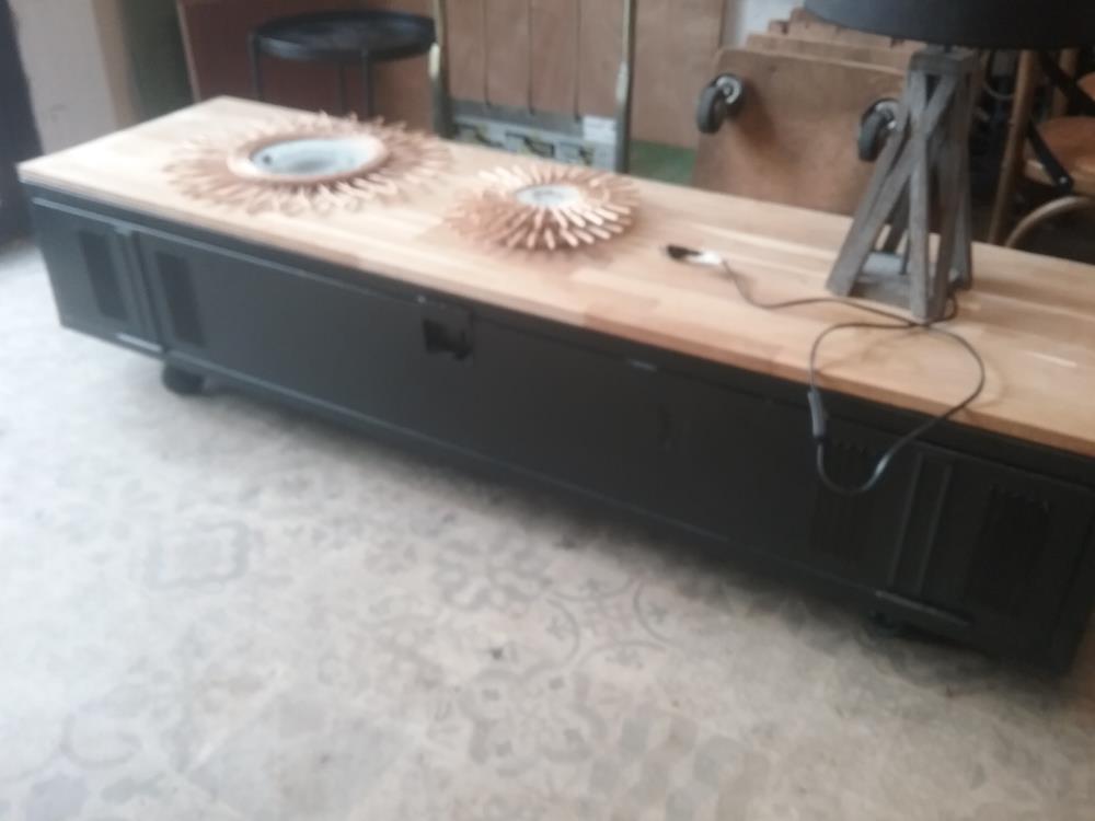 MEUBLE TV VESTIAIRE 