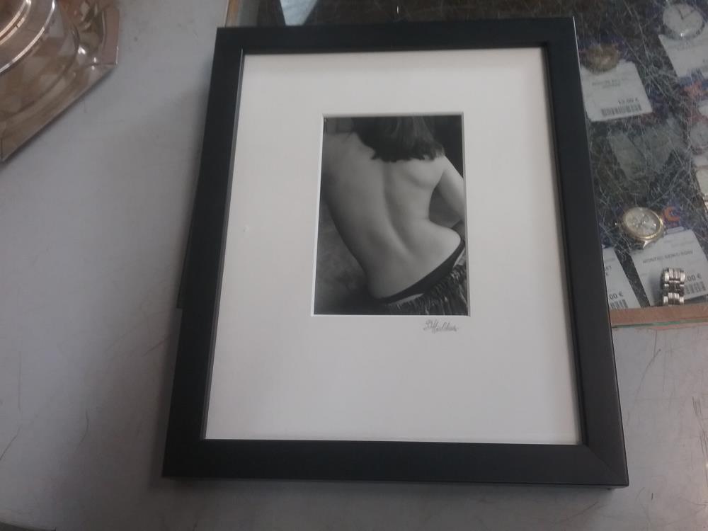 CADRE PHOTO NU SIGNE