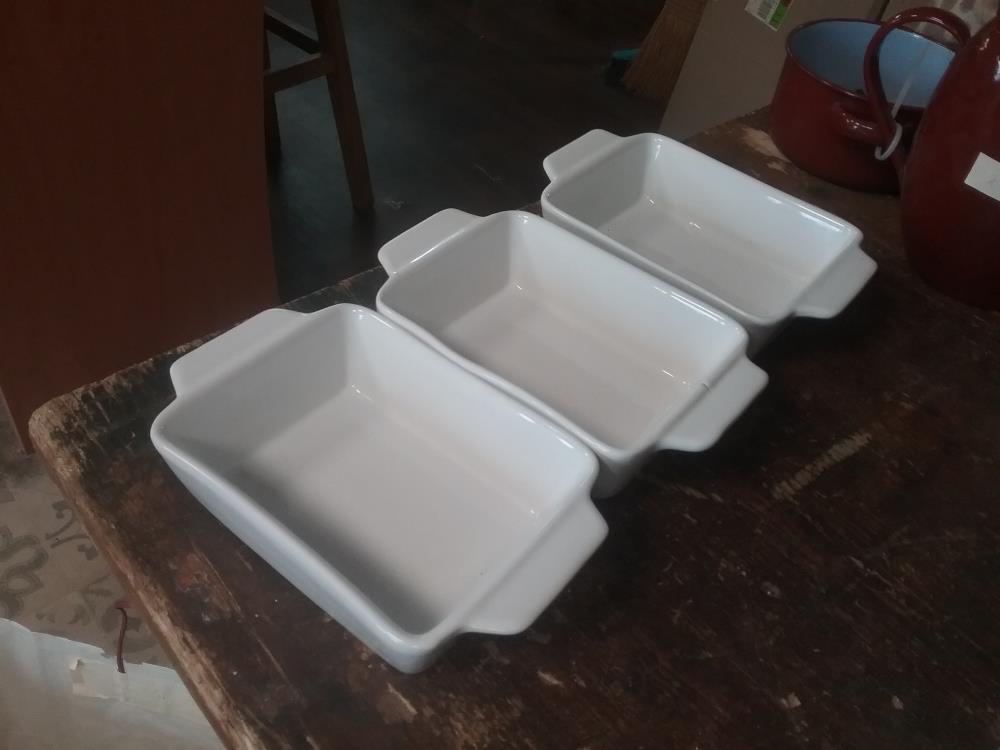 PETIT PLAT A FOUR BLANC