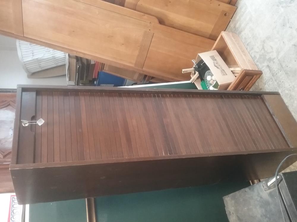 MEUBLE A RIDEAU SANS ETAGÈRES