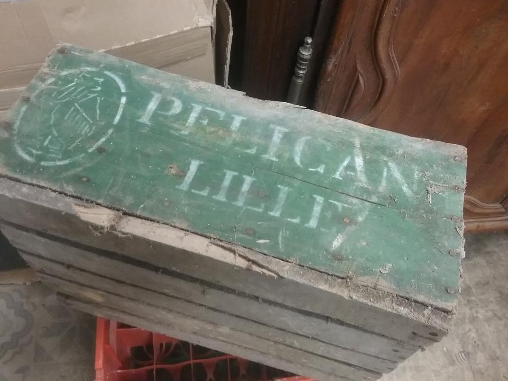 CAISSE BIERRE PELICAN ANCIENNE