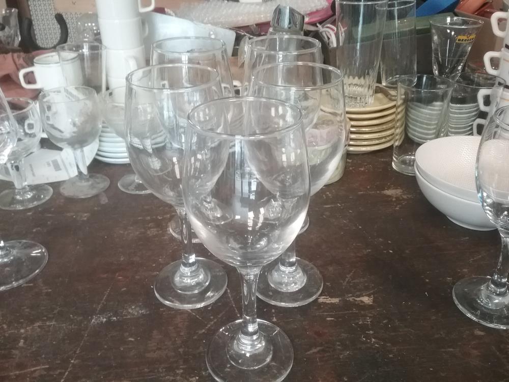 5 VERRES A VIN