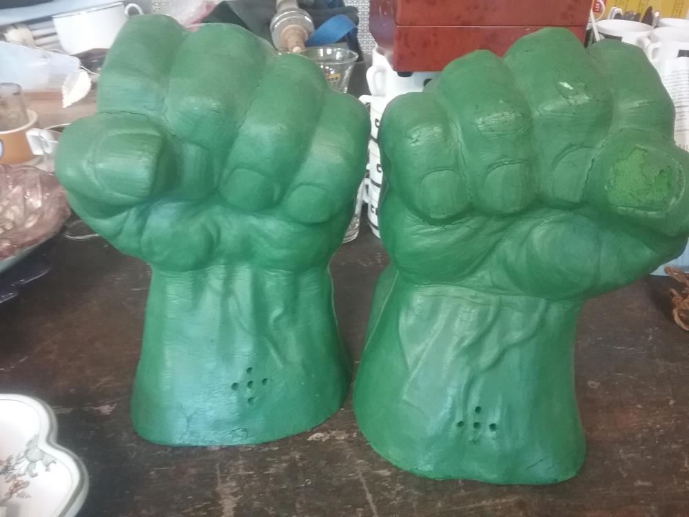 PAIRE DE GANTS HULK