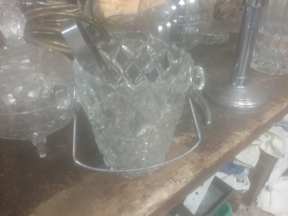 SEAU A GLACE ET PINCE