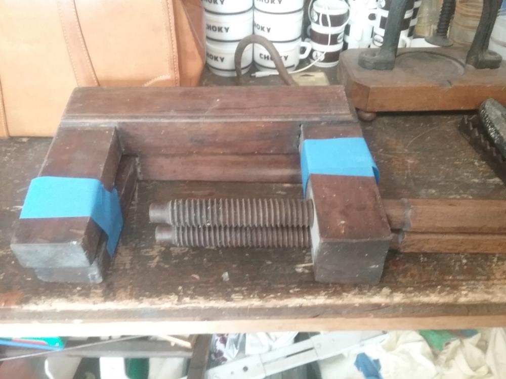 PAIRE DE SERRE JOINTS BOIS ANCIENS