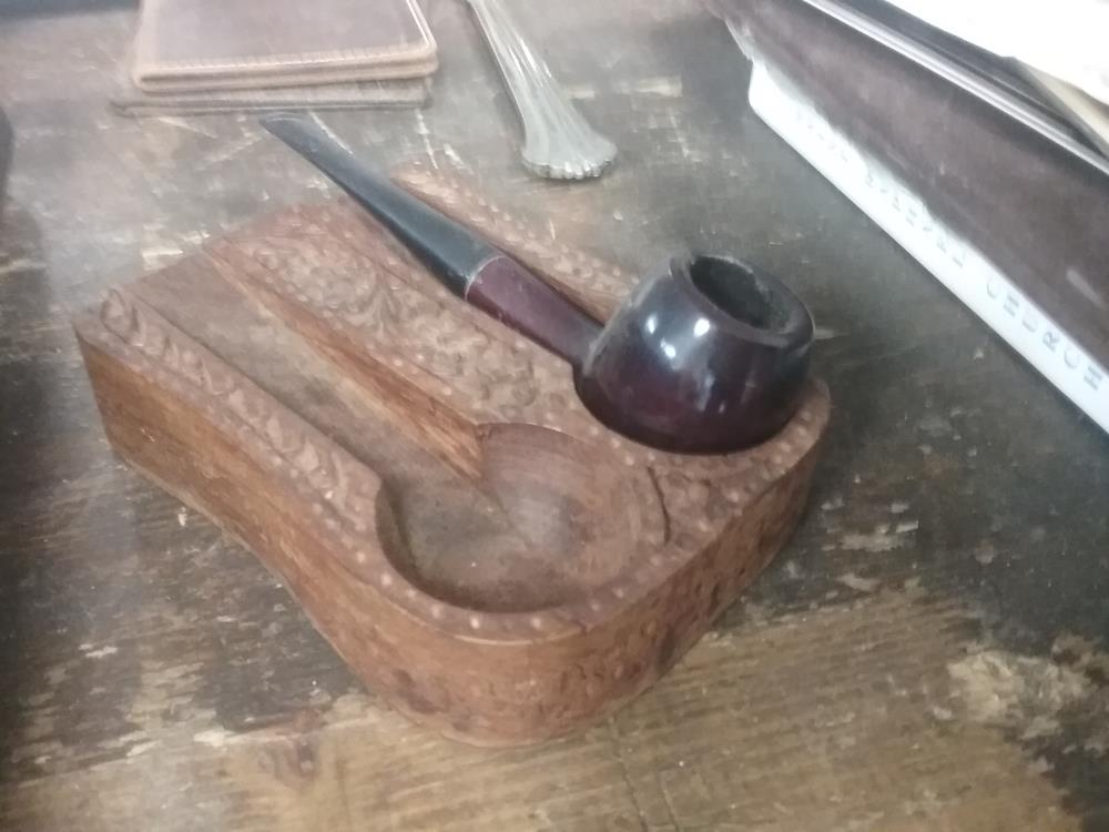 PORTE PIPE BOIS SCULPTE