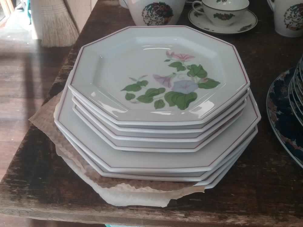 8 ASSIETTES LIMOGES COQUET