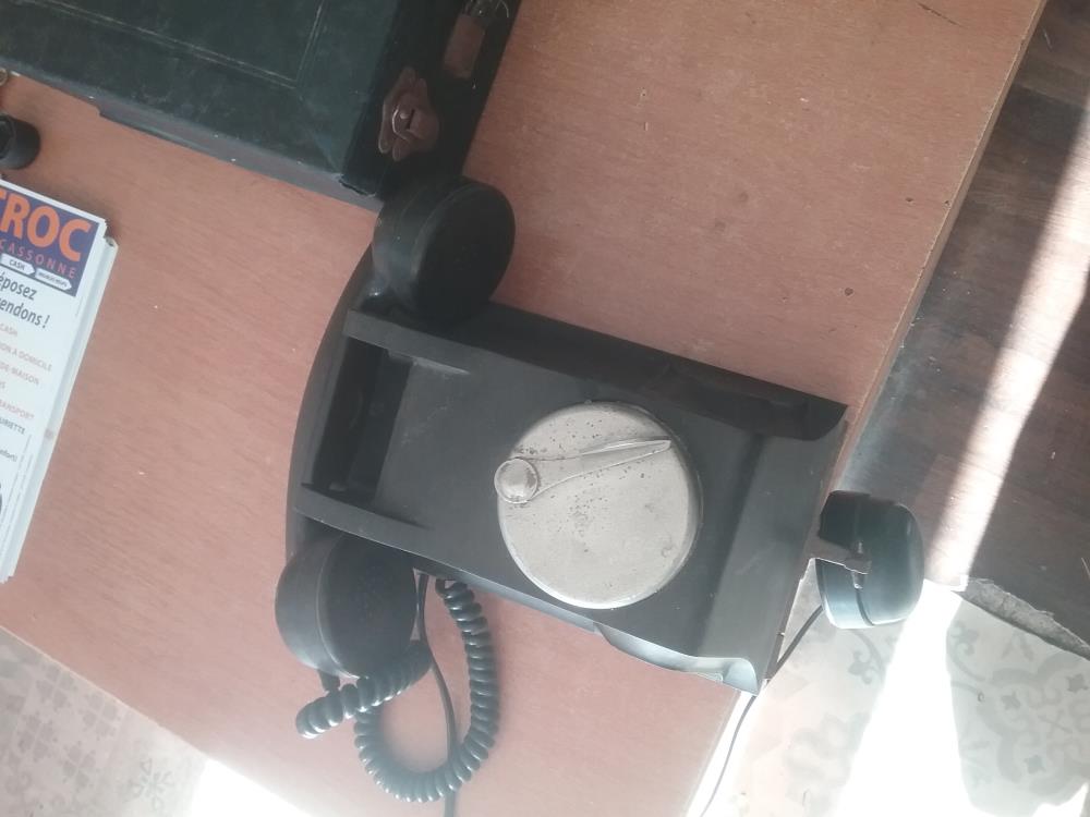 TELEPHONE ANCIEN