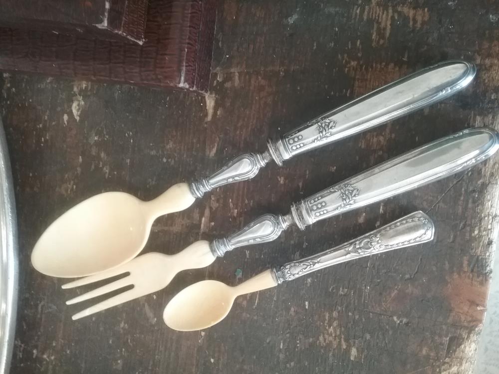 COUVERTS A SALADE ARGENT FOURE