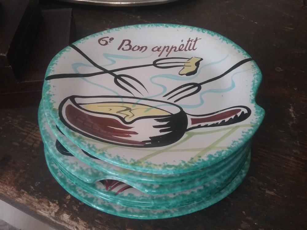 6 ASSIETTES FONDUE 