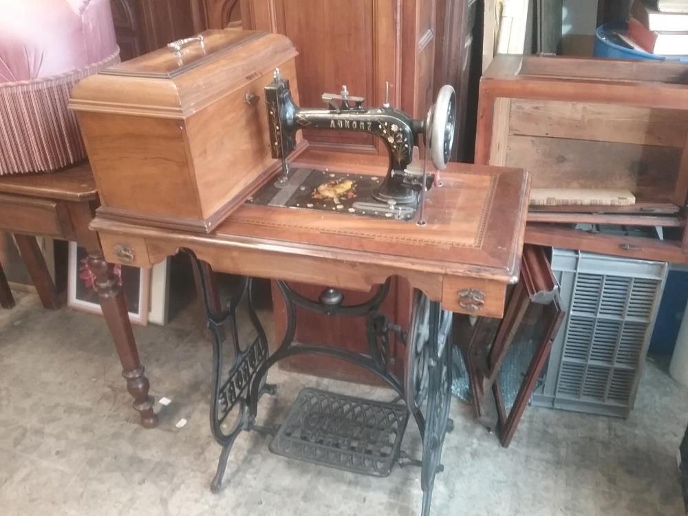 MACHINE A COUDRE AURORE