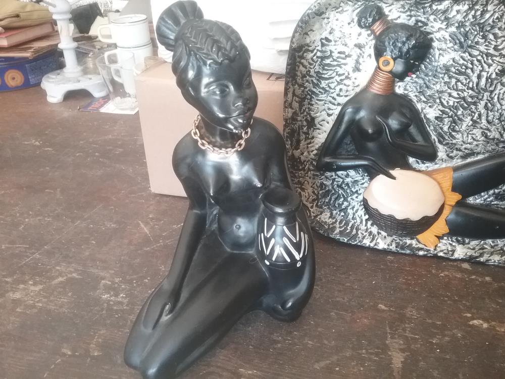 STATUETTE FEMME AFRIQUE