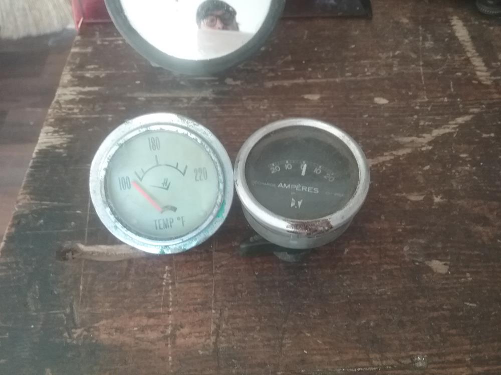 2 MANOS AUTO ANCIENS