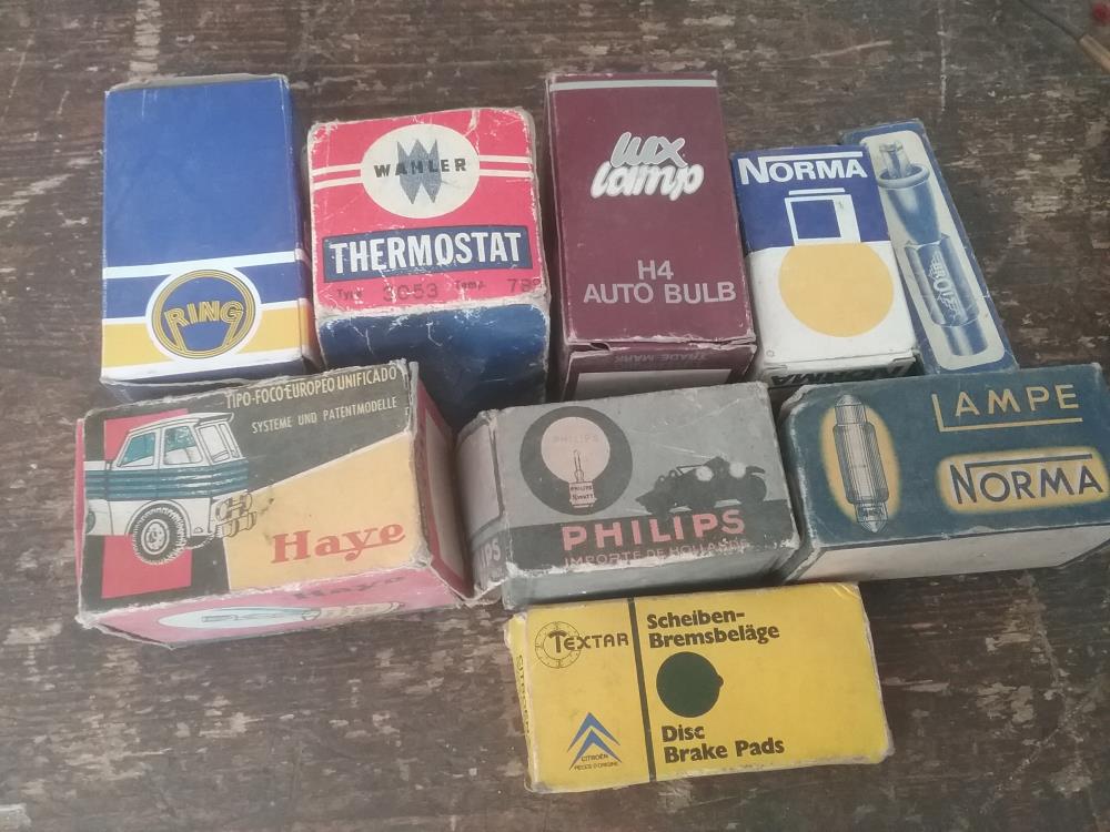 LOT DE BOITES DECO GARAGE