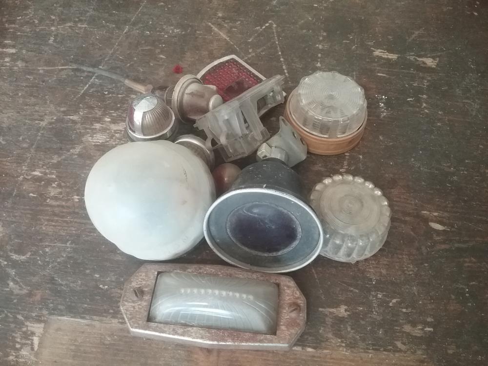 LOT DE LAMPES AUTO MOTO DIVERSES