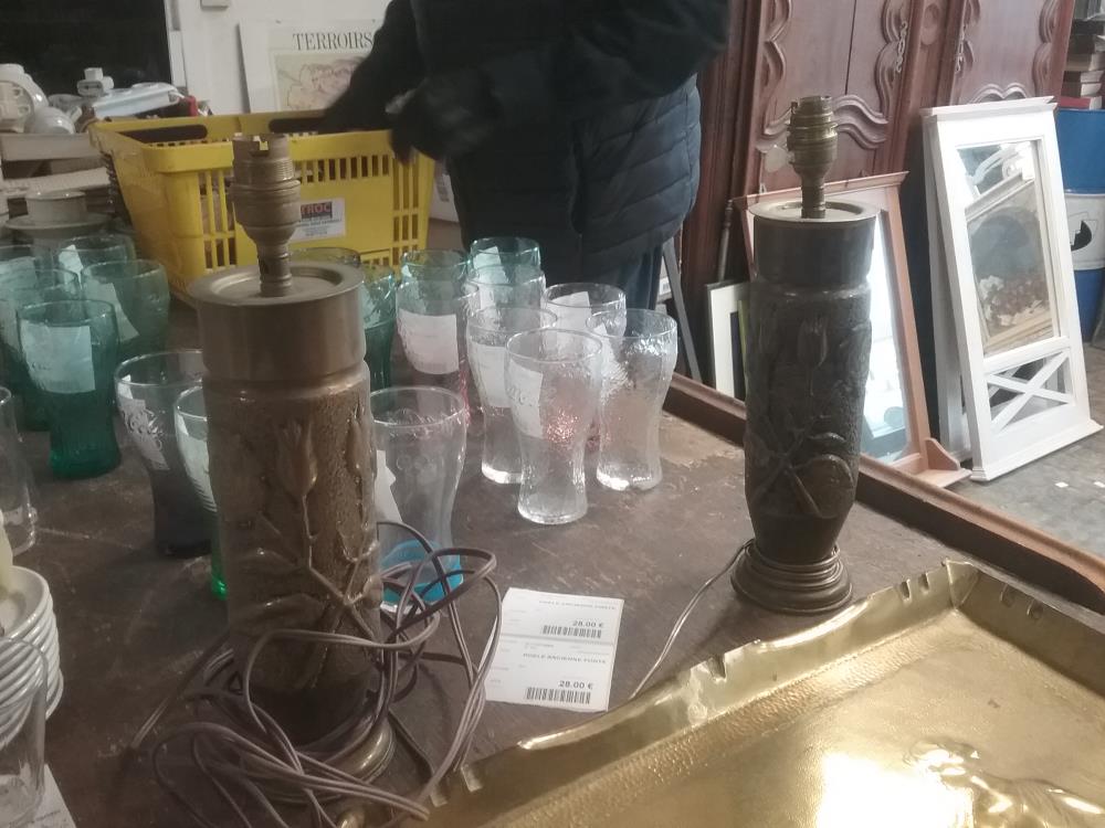 PAIRE D'OBUS SCULPTES 14 18