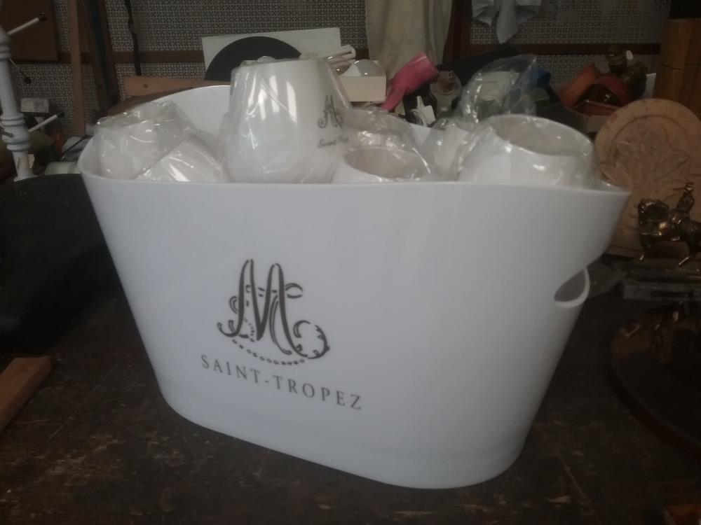 MARINETTE ET 8 VERRES ST TROPEZ