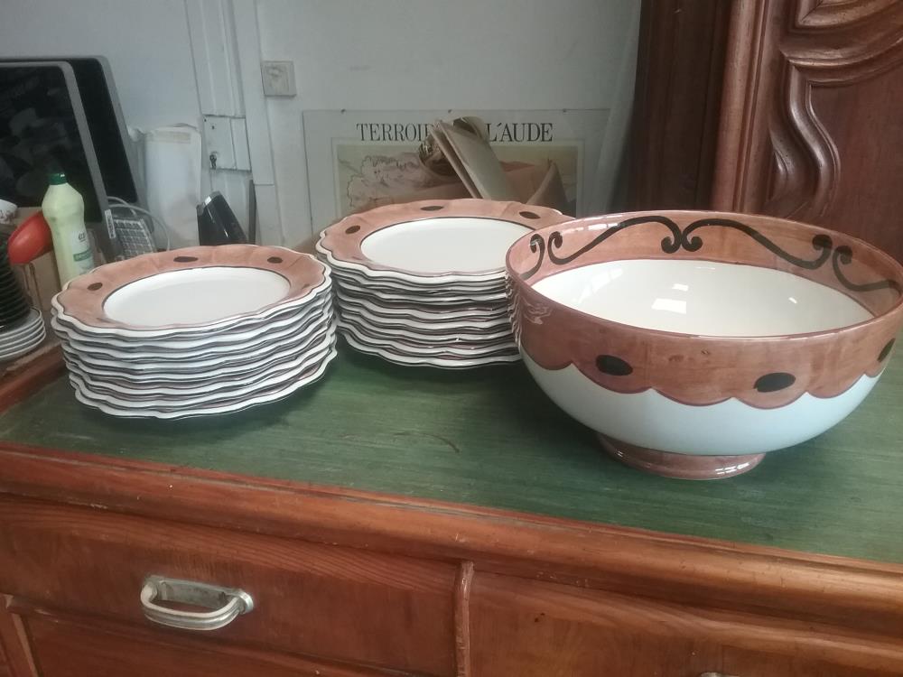 SERVICE VAISSELLE MARIE PAULE GILLES 17P