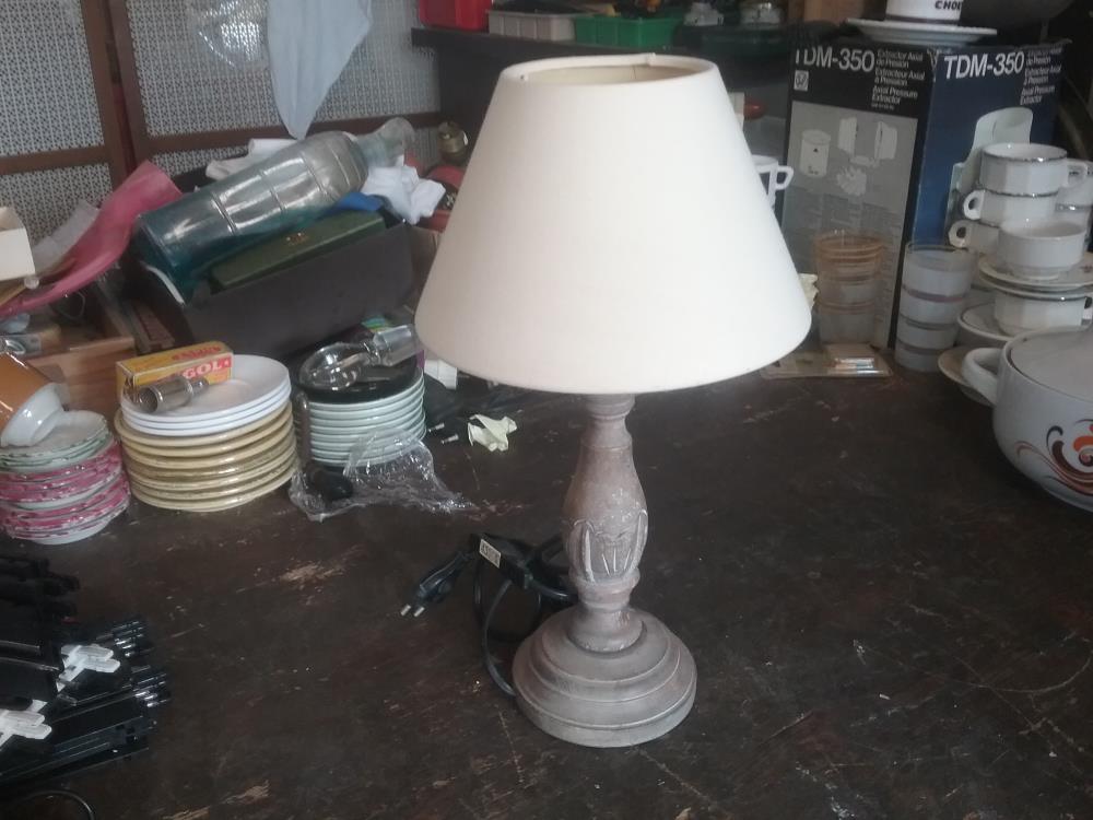 LAMPE CHEVET BOIS