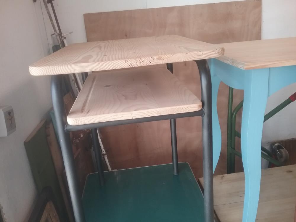 TABLE D'ECOLIER SABLEE