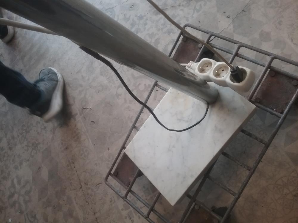 LAMPADAIRE AN 70 3 GLOBES