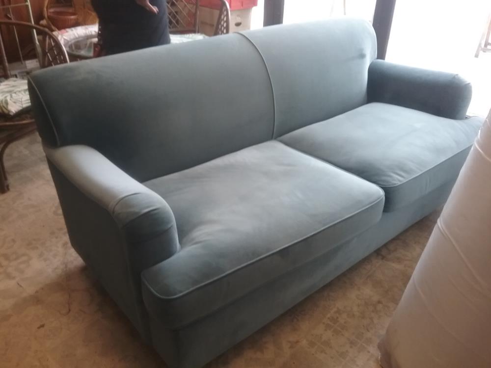 BEAU CANAPE BLEU 3 PL