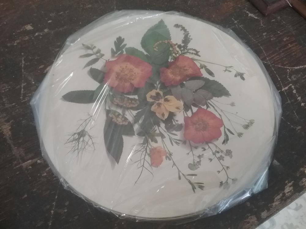2 DESSOUS PLAT LIEGE