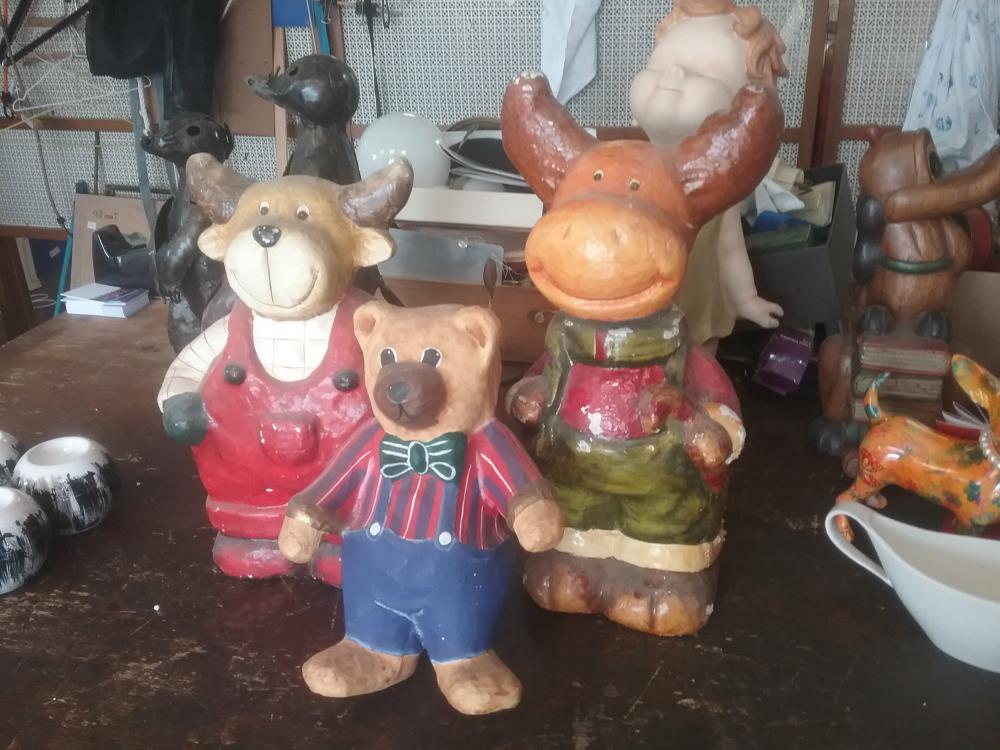 PERSONNAGE PAPIER MACHE