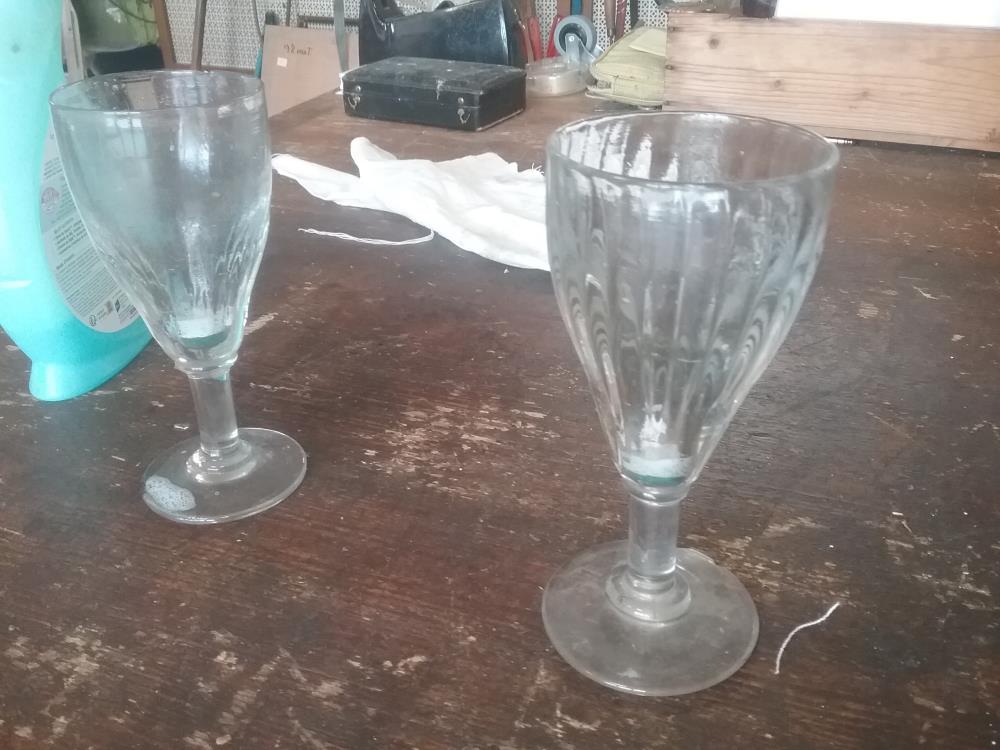 VERRE A ABSINTHE