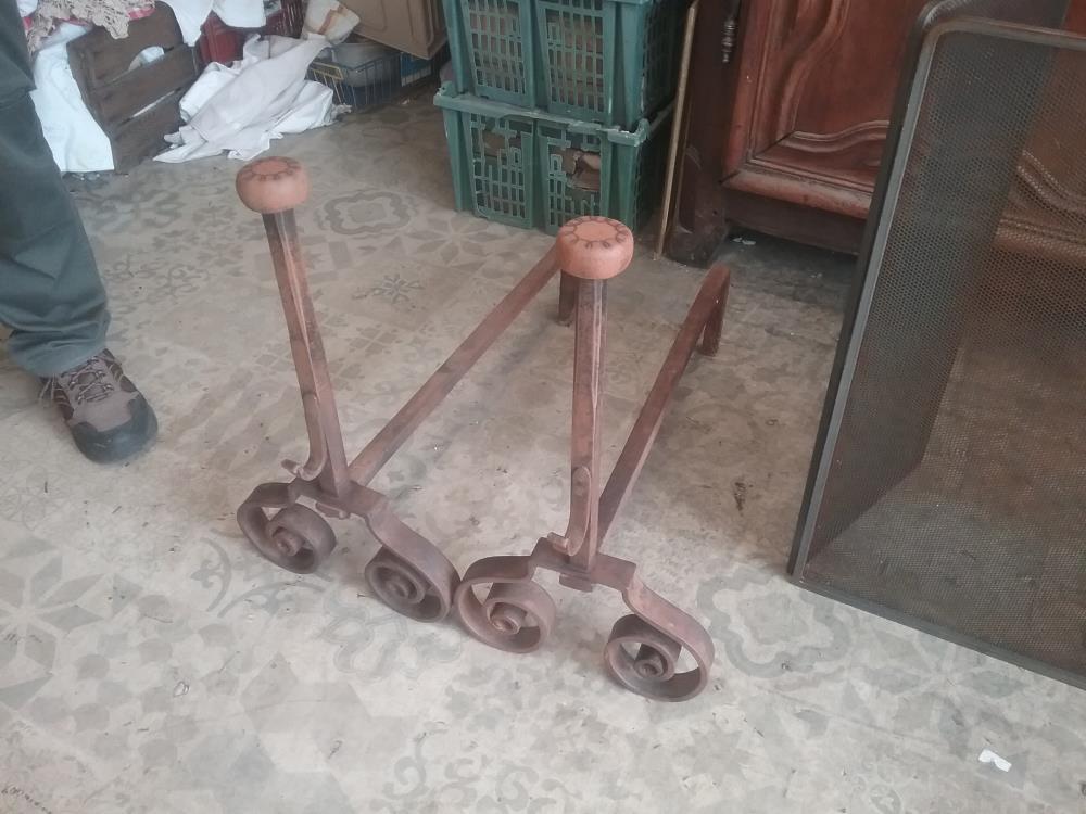 GRANDE PAIRE DE CHENETS