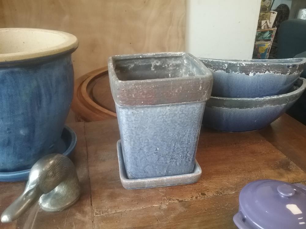 POT VIOLET ET SOUCOUPE