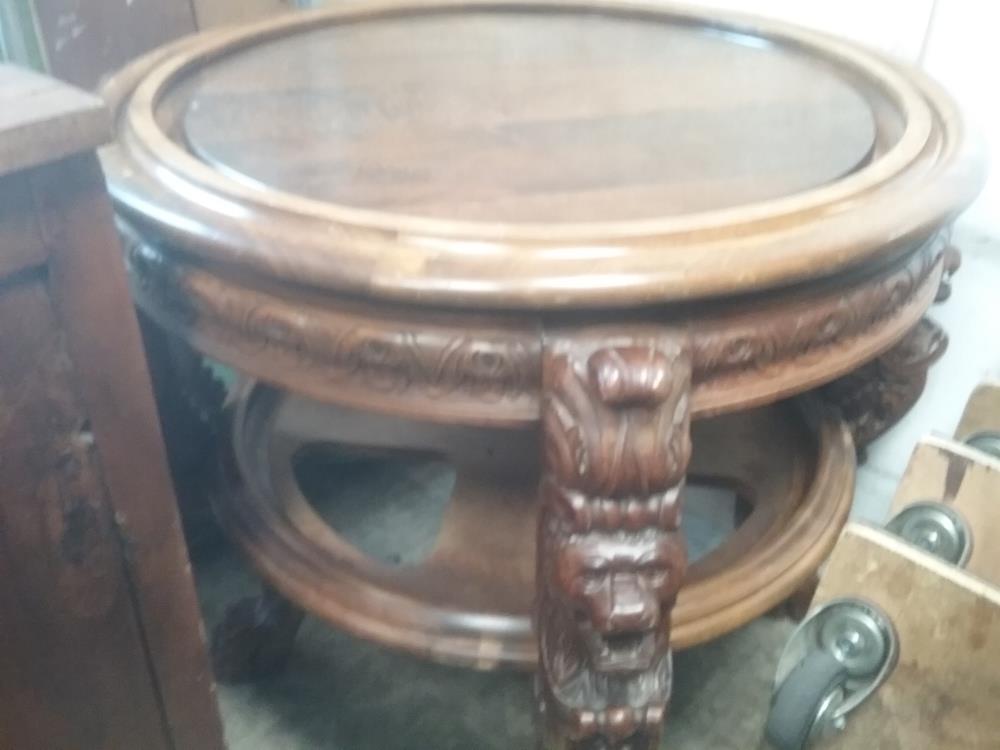 GUERIDON PATTE DE LION 