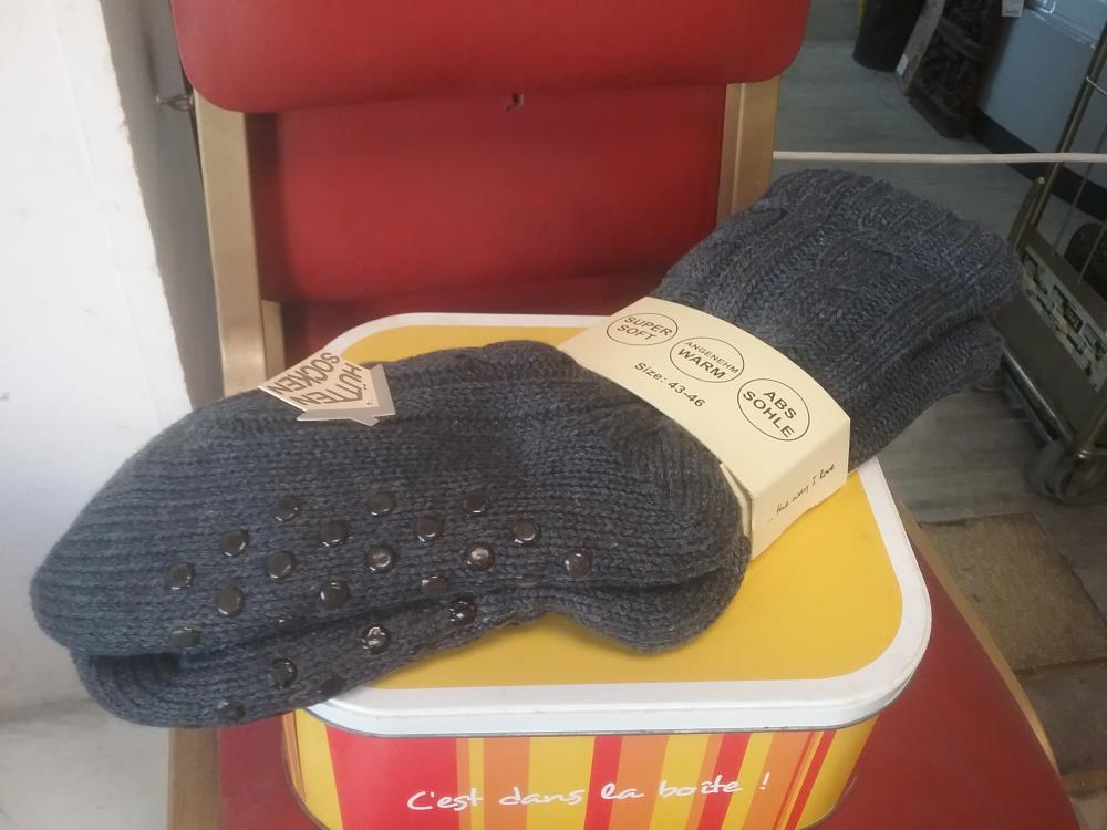 PAIRE DE CHAUSSETTES CHAUSSONS