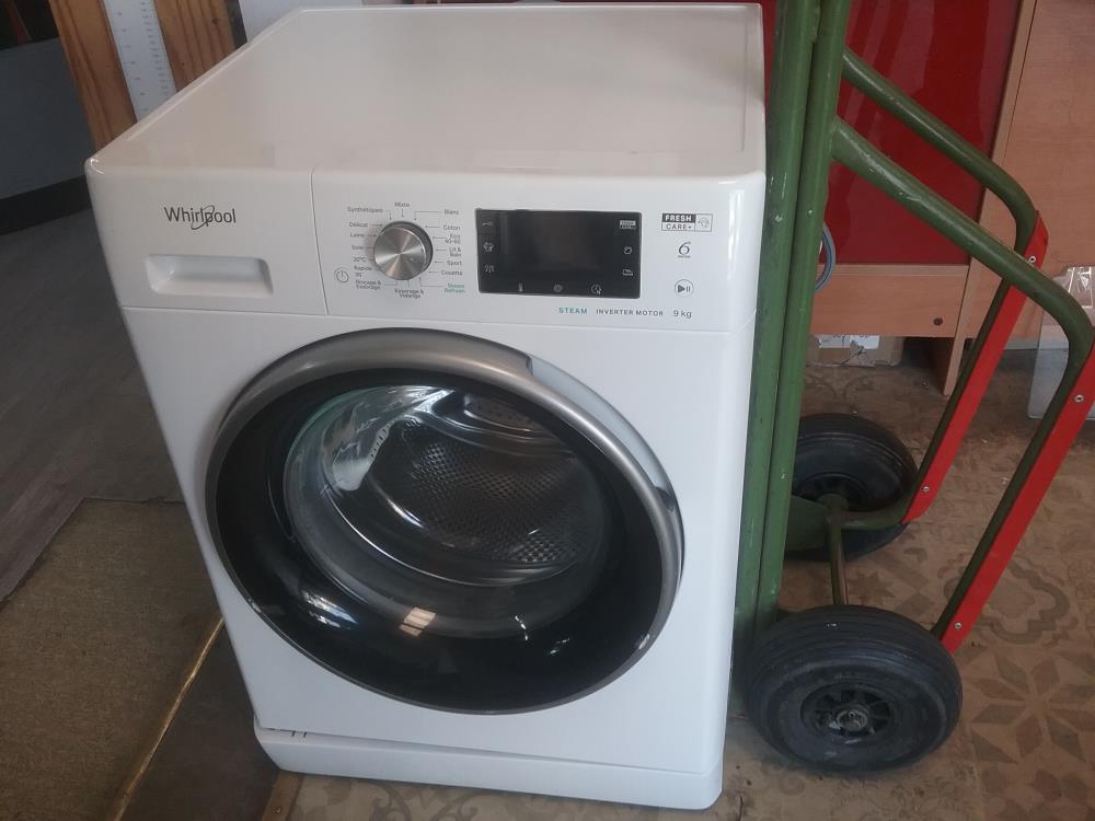 MACHINE A LAVER WHIRLPOOL 9KG